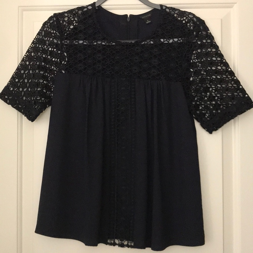 Short sleeve top